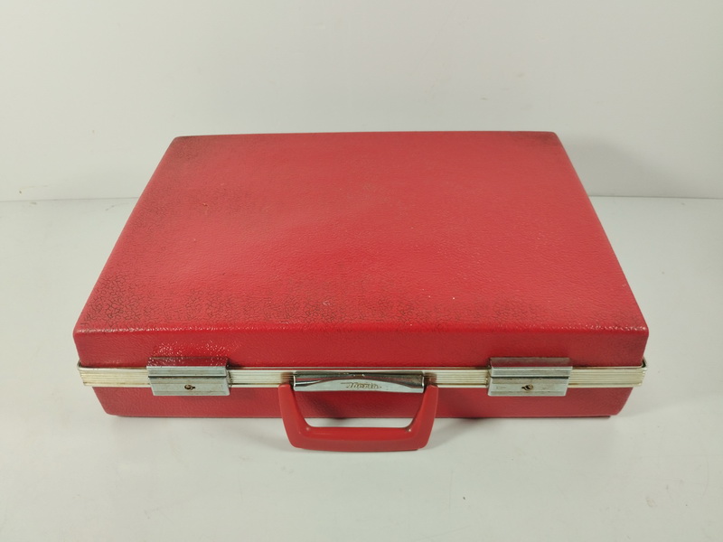 maletin tocadiscos portatil iberia 34x45x11 1u